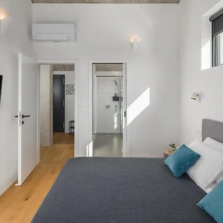 Lovely In With Kitchen Hébergement de vacances *