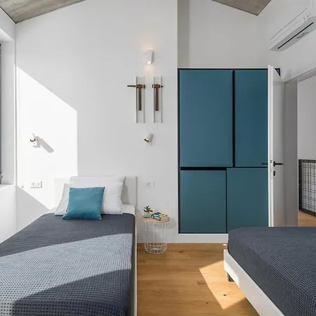 Lovely In With Kitchen